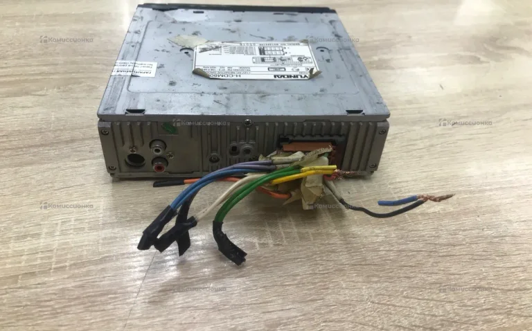 Автомагнитола  Hyundai h-cdm8065