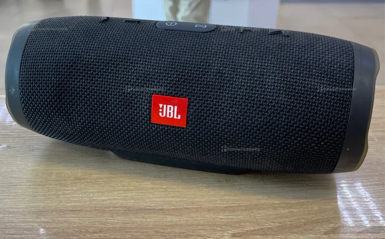 Колонка  JBl Charge 3