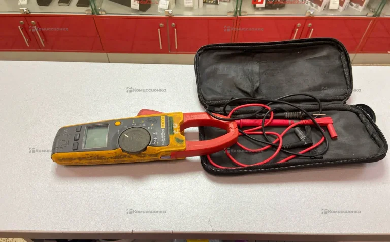 Токоизмерительные клещи Fluke 375