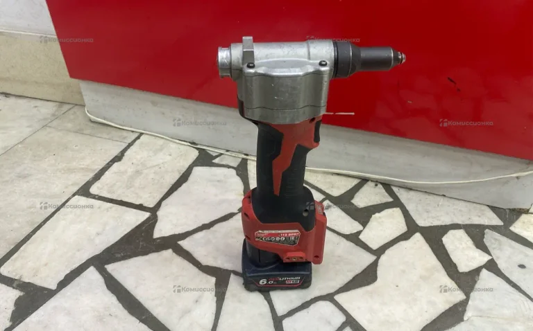 акамуляторный заклепачник Milwaukee M12 BPRT