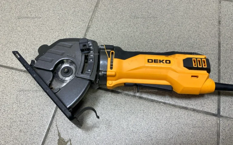 Циркулярная мини пила DEKO DKCS1000