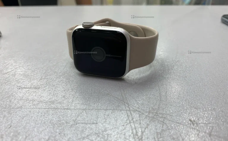 Часы  Apple Watch 4 40 mm