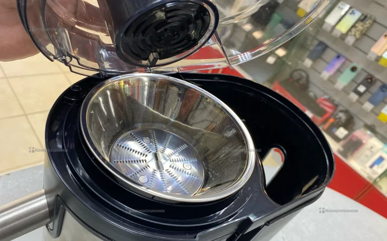 Соковыжималка Moulinex JU420D10