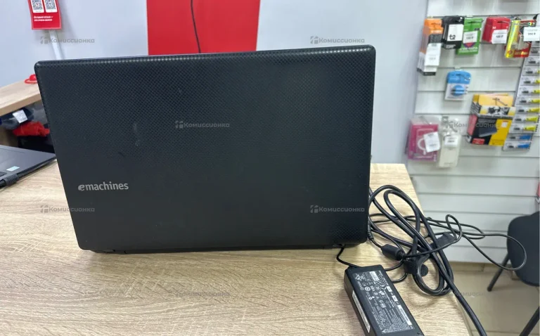 Ноутбук Emachines eME732Z