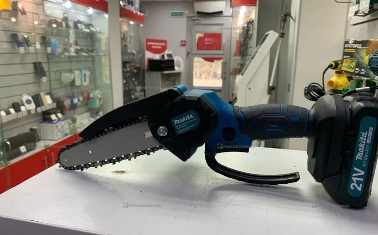 Сучкорез аккумуляторный Makita