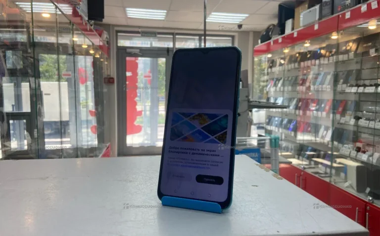 tecno spark  8c 4/64