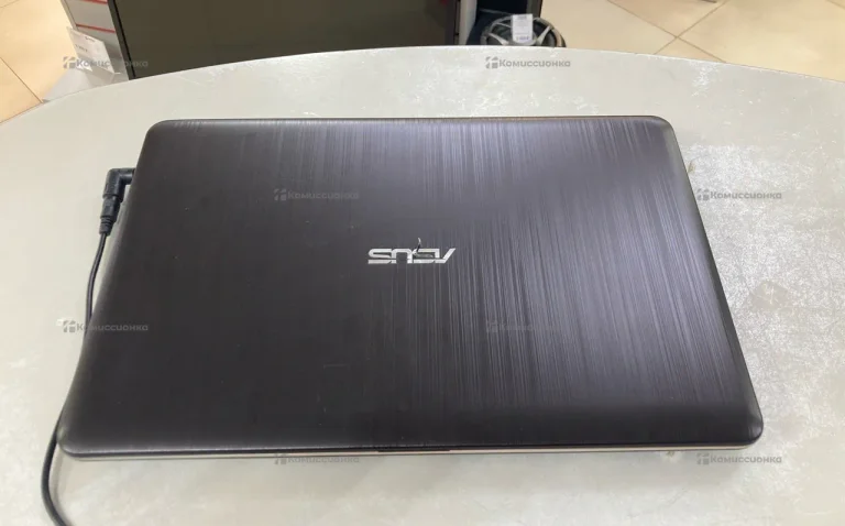 Ноутбук  asus f540u
