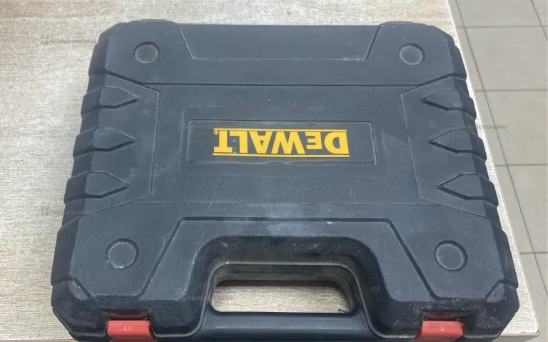 шуроповерт Dewalt реплика