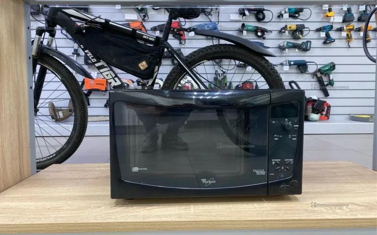 Микроволновая печь  whirlpool mt42