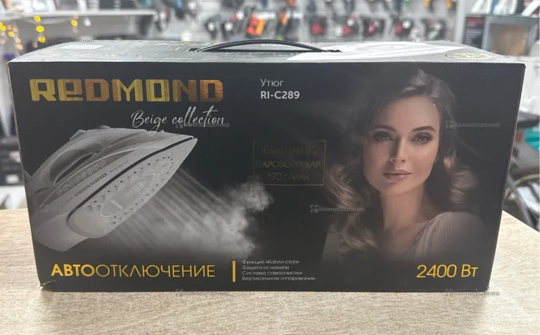 Утюг Redmond RI-C289