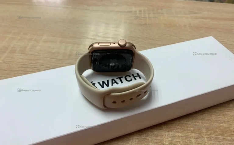 Часы Apple Watch SE A2352 44mm
