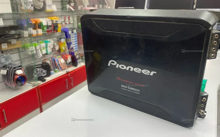 Усилитель  Pioneer GM-D86601