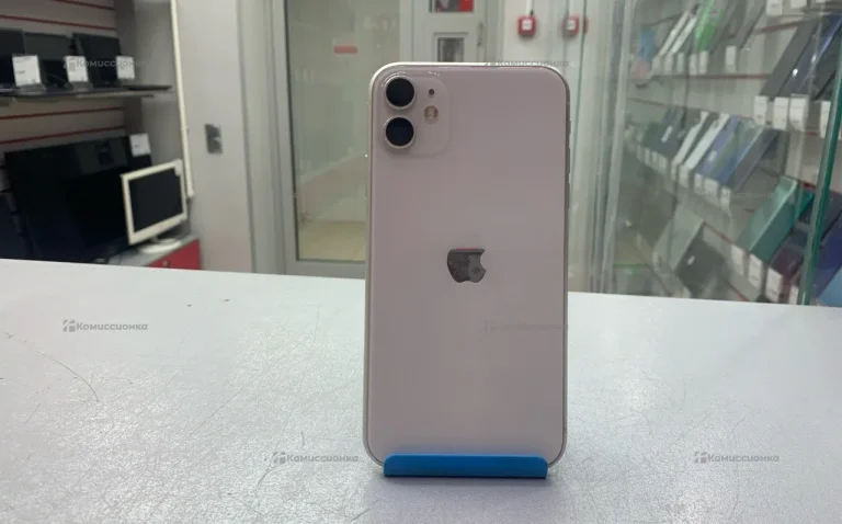 Apple iPhone 11 4/64 ГБ