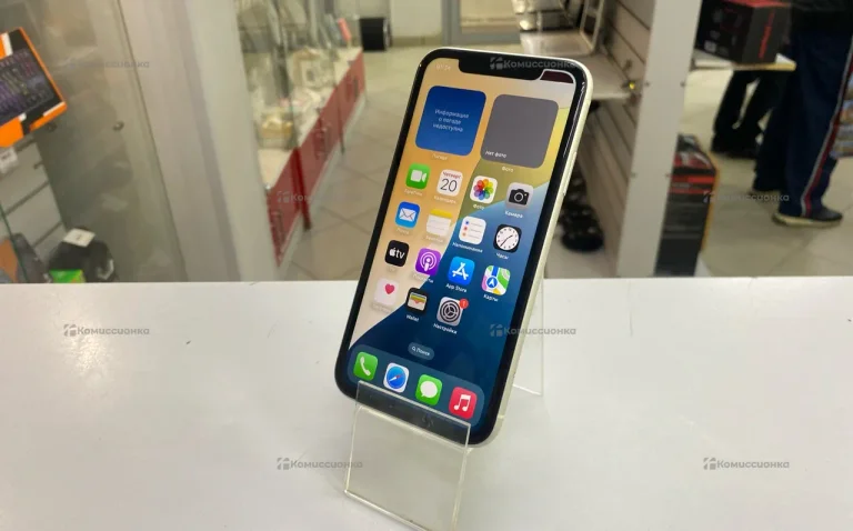 Apple iPhone 11 4/128 ГБ