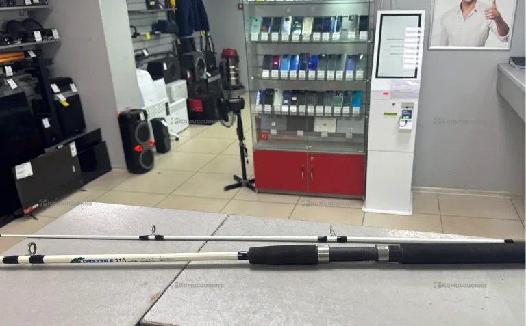 Спиннинг Crocodile 210