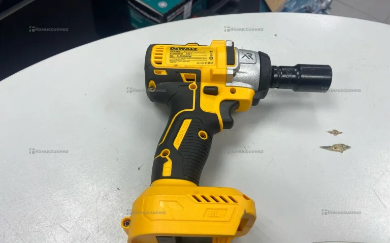 Гайковерт аккумуляторная dewalt