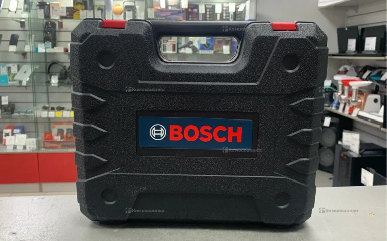 шуруповерт Bosch brushless drill