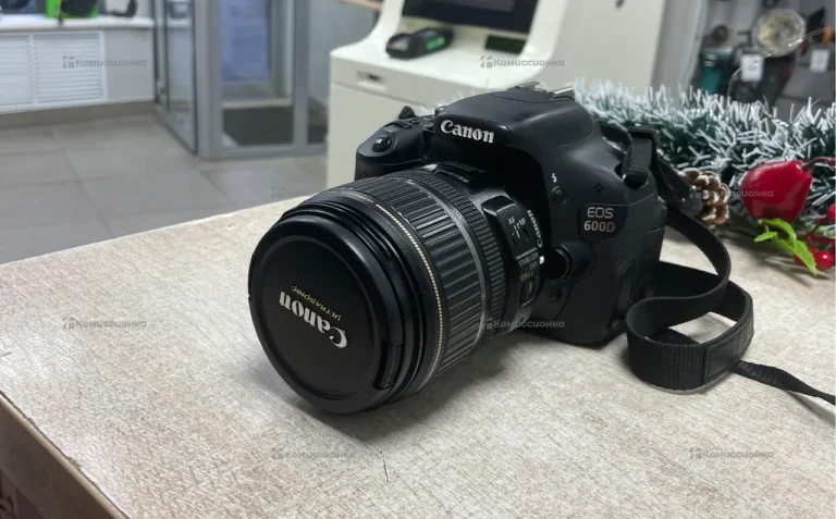Фотоаппарат  canon eos 600d объектив 17-85