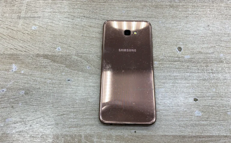 Samsung Galaxy J4+ 3/32 ГБ