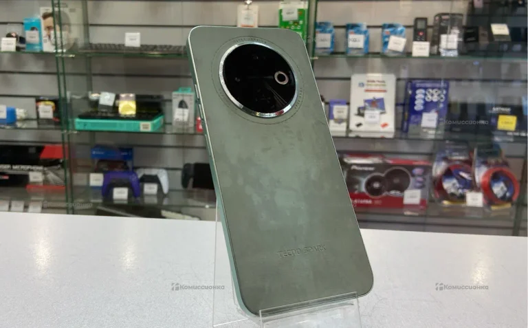 Tecno Spark 30C 6/128 ГБ
