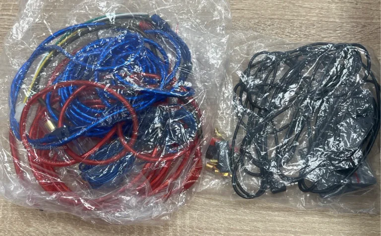 Сабвуфер под сиденье CENTEK CT-8208