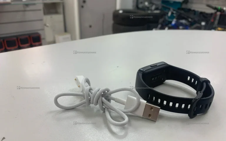 Часы  Honor band 6