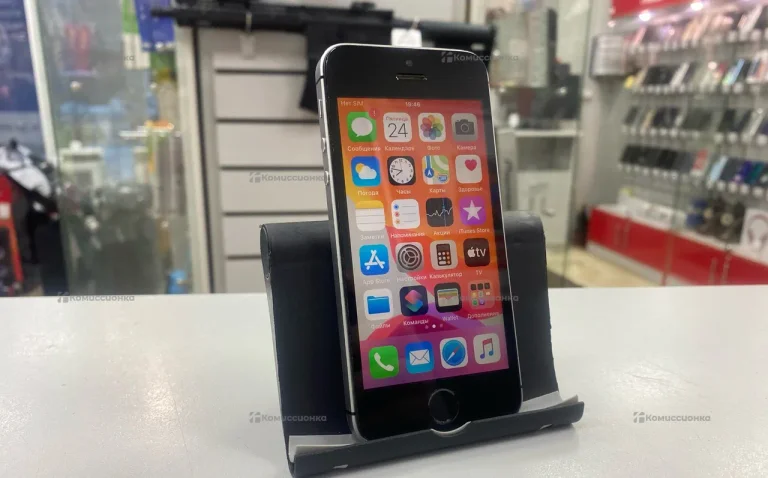 Apple iPhone SE 2/32 ГБ