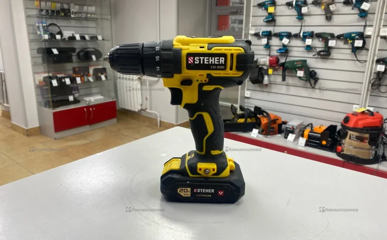 Дрель-шуруповерт Steher CD-200