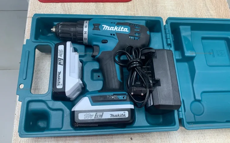 Аккумуляторная дрель-шуруповерт Makita DF488D