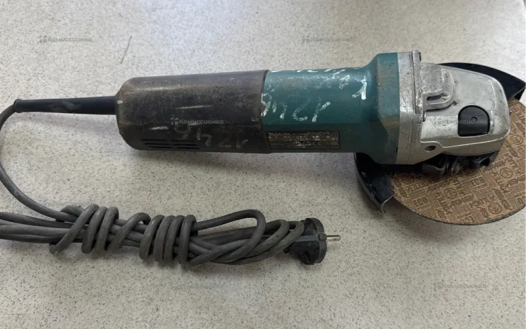 УШМ makita 9565CVR