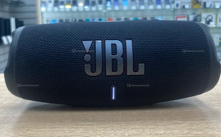 Колонка JBL charge 5