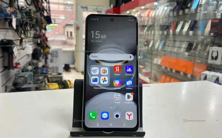 Tecno Spark 30C 6/128 ГБ