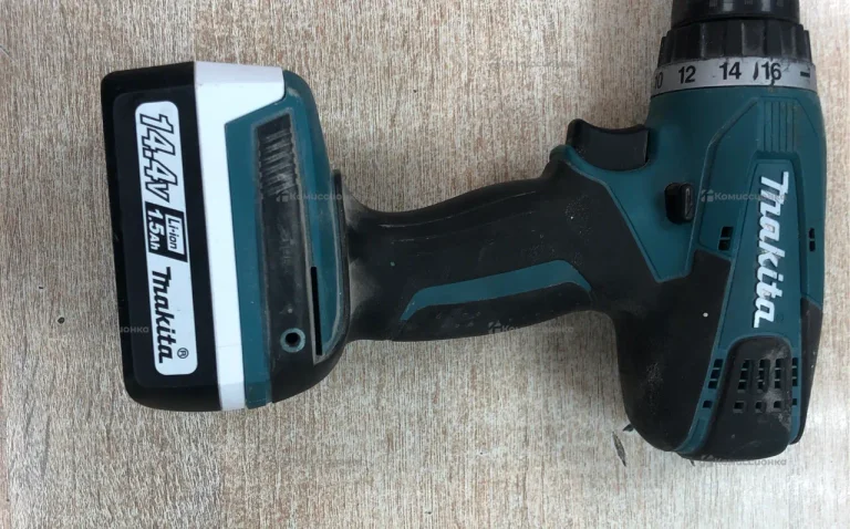 Дрель-шуруповерт makita DF347D