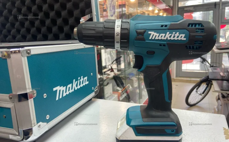 Дрель-шуруповерт Makita HP488D