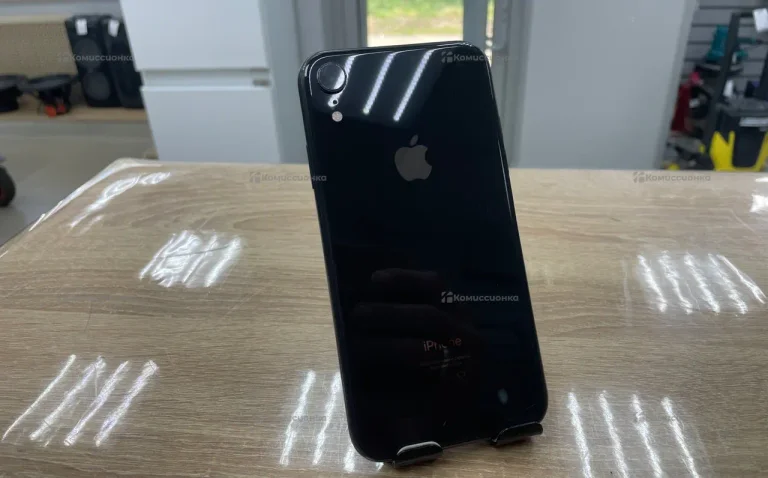 Apple iPhone XR 3/64 ГБ