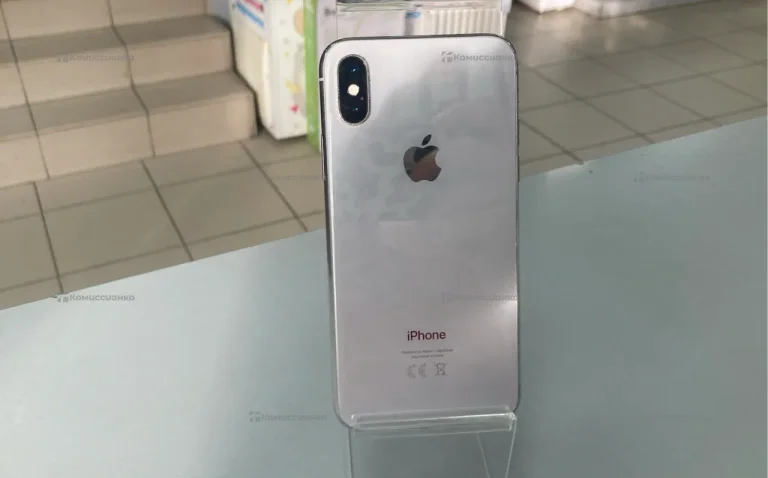 Apple iPhone X 3/64 ГБ