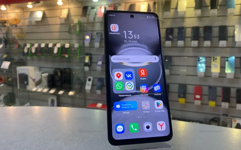Tecno Spark 30 8/256 ГБ