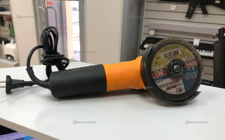 Углошлифовальная машина УШМ-125/800