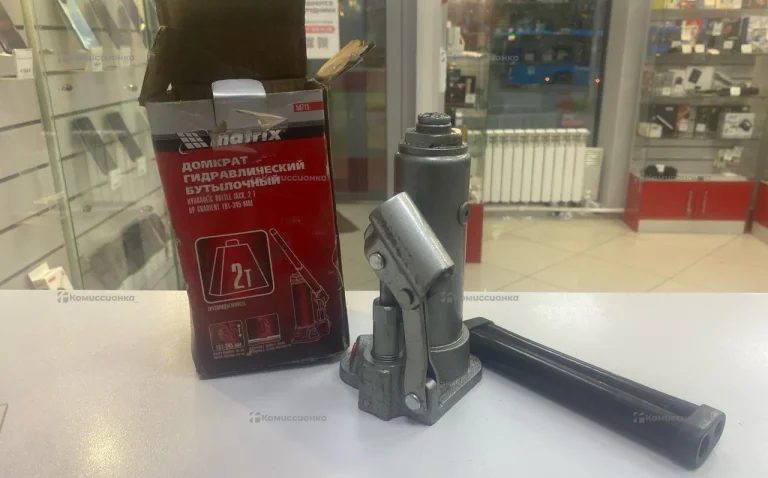 Домкрат