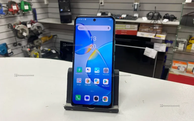 Infinix Hot 12 Play NFC 4/64 ГБ