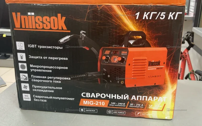 Сварочный аппарат Vniissok MIG-210
