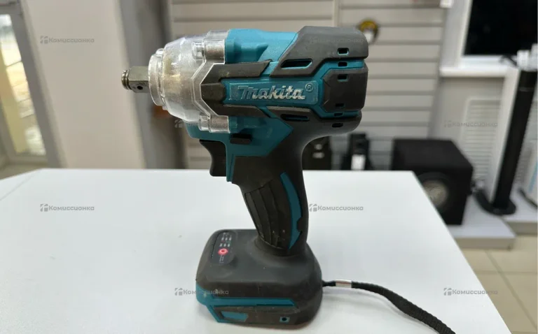 Гайковерт аккумуляторный Makita 4PCS-50