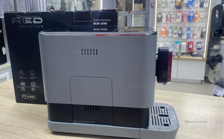 Кофемашина Red Solution RCM-1540