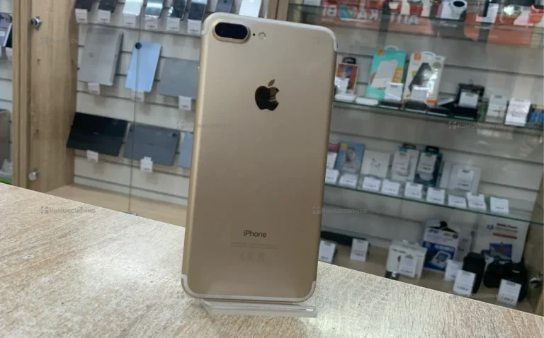Apple iPhone 7 Plus 3/128 ГБ
