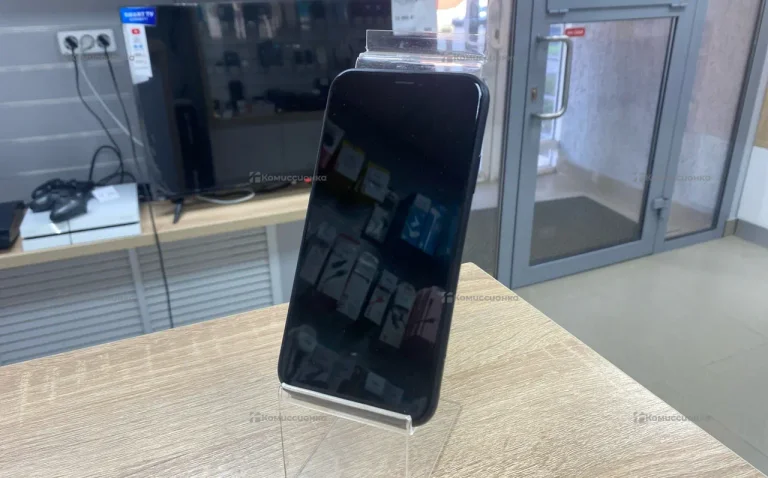 Apple iPhone XR 64Gb: