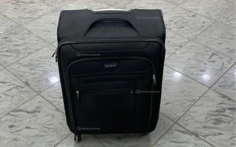 Чемодан Samsonite M