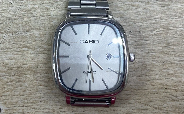 Часы  Casio