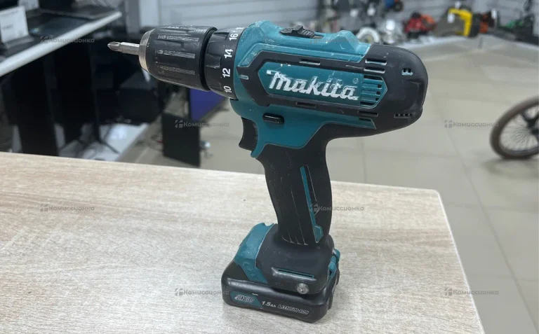 Дрель-шуруповерт makita DF331D