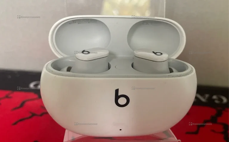 Наушники  Beats Studio Buds