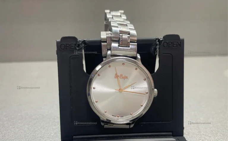 Часы женские Lee Cooper